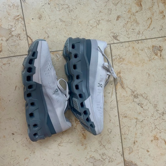 OnCloud Cloudmonster 2 frost/rock womens size 6.5 worn once - Picture 3 of 5